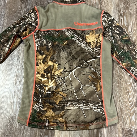 Camo Top - Picture 3 of 3